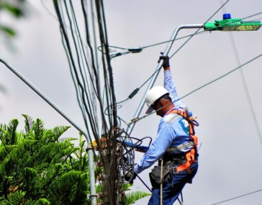 EMCALI prepara convocatoria para completar la modernización del alumbrado público con tecnología LED