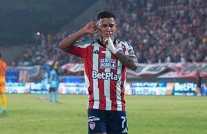 Junior sufrió hasta el final, pero clasificó a semifinales ante Once Caldas
