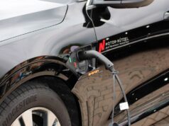 Gobierno impulsa nueva estrategia para fortalecer la industria de vehículos eléctricos en Colombia