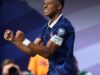 Francia golea a Suecia y avanza con autoridad a los octavos de final del Mundial