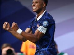 Francia golea a Suecia y avanza con autoridad a los octavos de final del Mundial