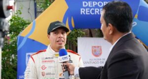 El piloto caleño Óscar Tunjo se consolida como líder del automovilismo en Norteamérica