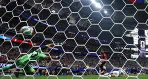 Argentina protagoniza una remontada épica y elimina a Egipto del Mundial