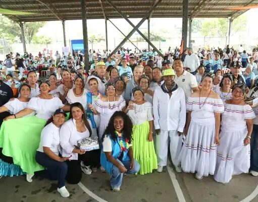 Gobernación del Valle fortalece la atención de adultos mayores con dotación para Centros Vida en 11 municipios