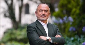 Sale del Gobierno el ministro Jorge Iván Cuervo luego de cuestionar decisiones de la paz total