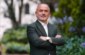 Sale del Gobierno el ministro Jorge Iván Cuervo luego de cuestionar decisiones de la paz total
