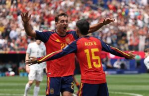 España goleó a Austria y selló su pase a los octavos de final