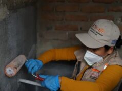Gobernación del Valle lleva casa a casa en Pradera estrategia para eliminar criaderos del mosquito del dengue
