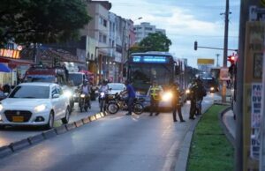 Movilidad intensifica operativos para evitar la invasión del carril exclusivo del MIO