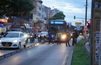 Movilidad intensifica operativos para evitar la invasión del carril exclusivo del MIO