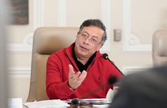 El presidente Petro insiste en defender las reformas sociales y la educación gratuita