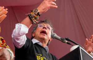 Petro asegura que Colombia perderá su soberanía desde el 7 de agosto y llama a una resistencia pacífica