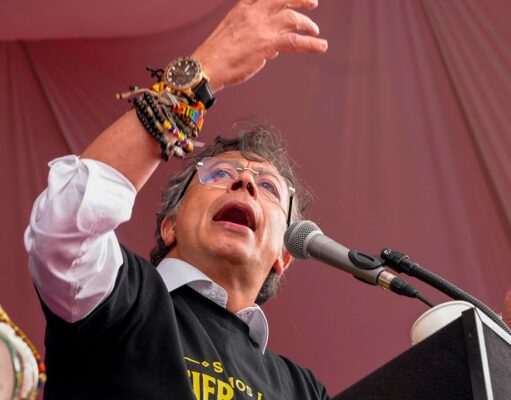 Petro asegura que Colombia perderá su soberanía desde el 7 de agosto y llama a una resistencia pacífica