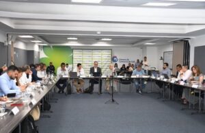 Gobernadora impulsa recursos para reconstrucción y proyectos estratégicos del Valle