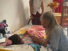 Gestora Social del Valle lleva ayudas a niña sobreviviente del terremoto